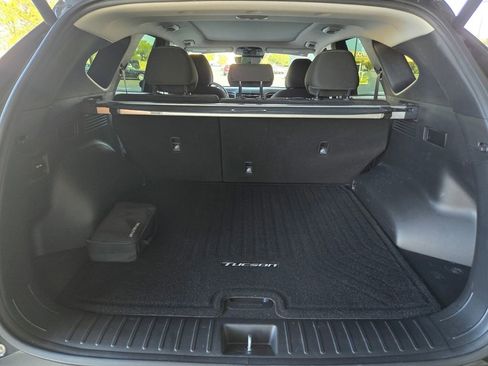 Used 2022 Hyundai Tucson SEL w/ Cargo Package image 16