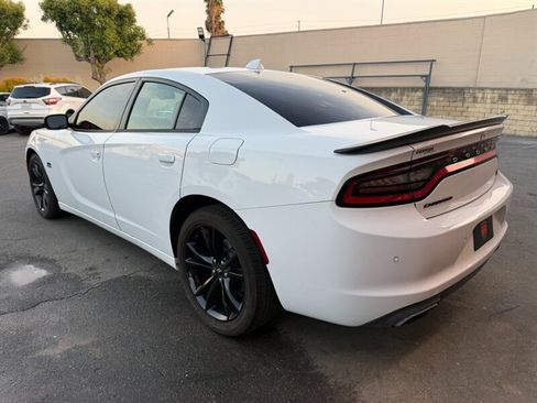 Used 2018 Dodge Charger R/T w/ Beats Audio Group RWD image 7