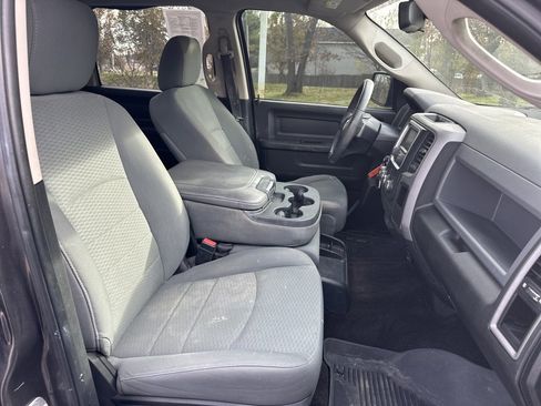 Used 2014 RAM 1500 Express image 31