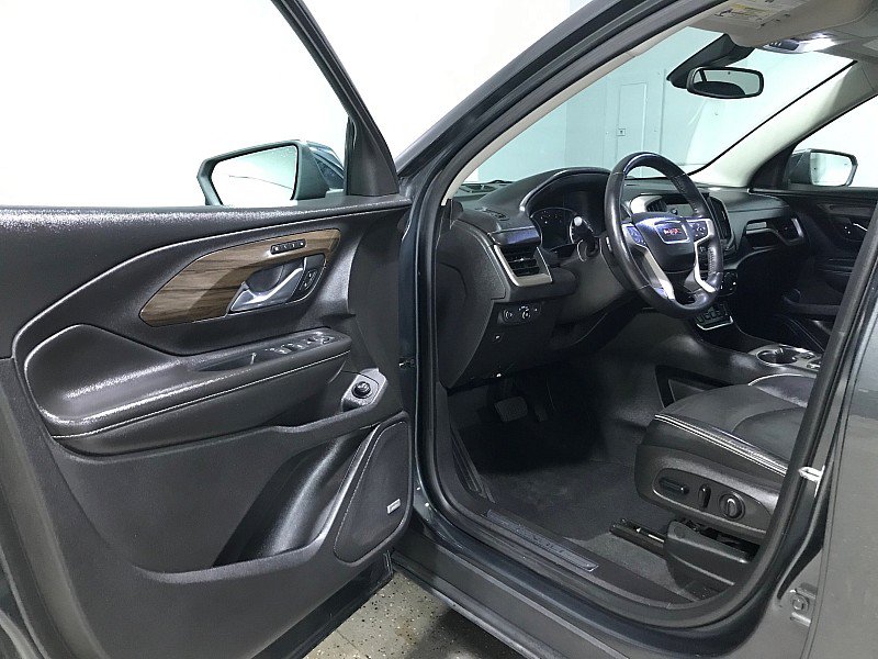 Used 2018 GMC Terrain Denali w/ Advanced Safety Package AWD/4WD image 9