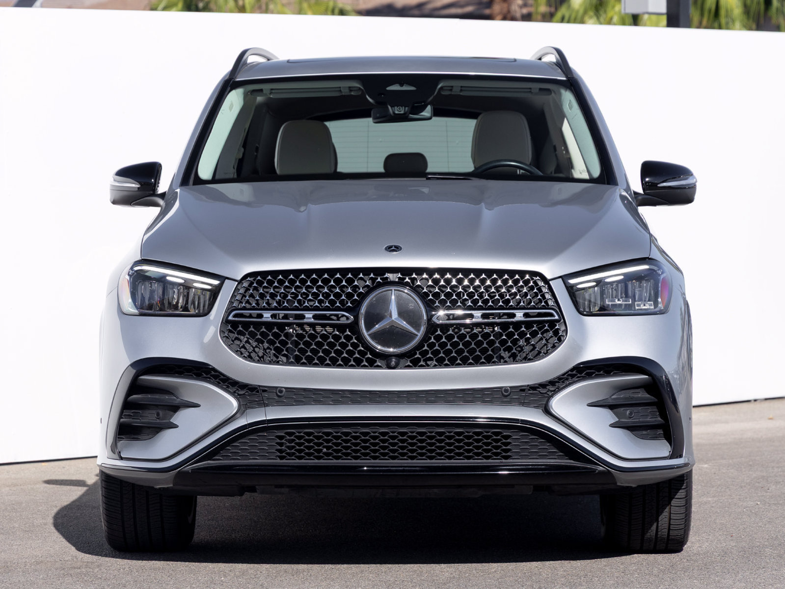 Used 2024 Mercedes-Benz GLE 350 4MATIC image 3