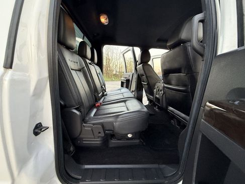Used 2014 Ford F250 Platinum w/ Snow Plow Prep Package image 25