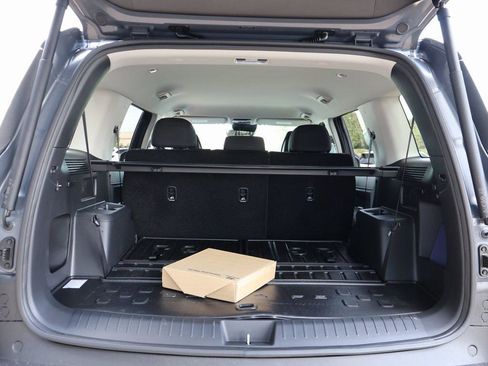 New 2026 Hyundai Santa Fe SE image 16