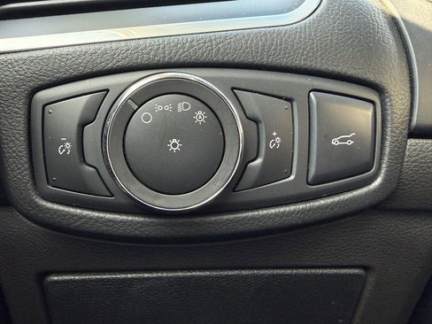 Used 2017 Ford Edge Titanium w/ Equipment Group 301A image 18