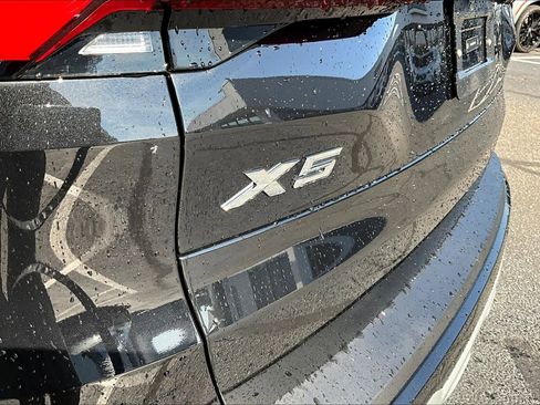 Certified 2025 BMW X5 xDrive40i w/ Premium Package image 9