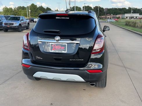 Used 2022 Buick Encore Preferred w/ Safety Package image 8