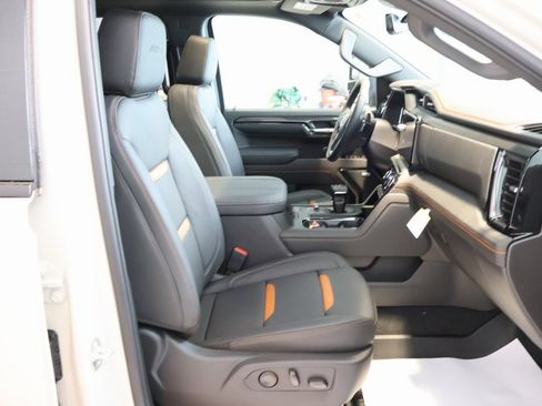 New 2026 GMC Sierra 1500 AT4 w/ AT4 Premium Package image 44