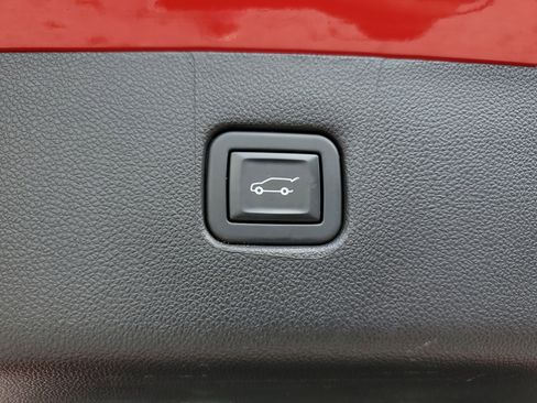 Used 2022 Chevrolet Blazer RS w/ Enhanced Convenience Package image 18