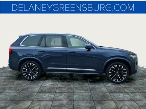Used 2025 Volvo XC90 B6 Plus AWD/4WD image 2