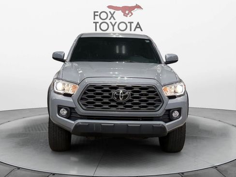 Used 2020 Toyota Tacoma TRD Off-Road AWD/4WD image 9