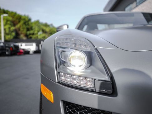 Used 2012 Mercedes-Benz SLS AMG Coupe image 12
