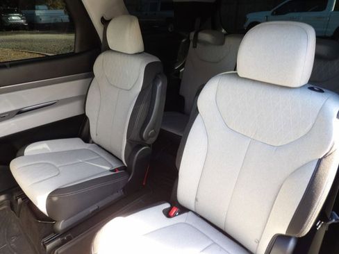 Used 2021 Hyundai Palisade SEL w/ Convenience Package image 23