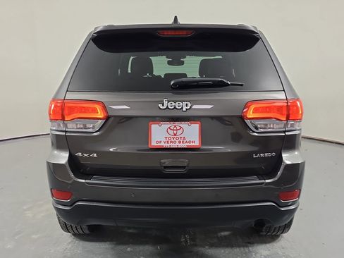 Used 2019 Jeep Grand Cherokee Laredo w/ Laredo X Package AWD/4WD image 5
