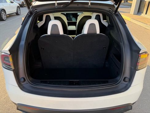 Used 2023 Tesla Model X Plaid image 23