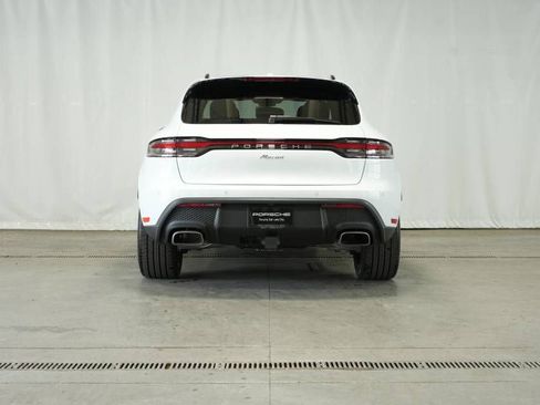 Certified 2025 Porsche Macan AWD/4WD image 6