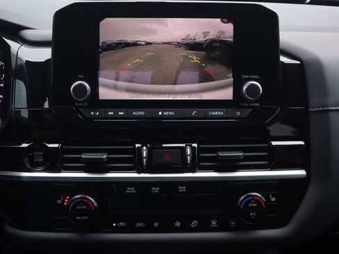 New 2025 Nissan Pathfinder SV w/ Black Appearance Package image 16