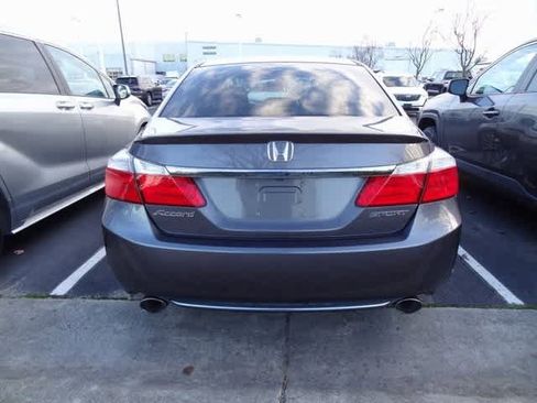 Used 2015 Honda Accord Sport image 5