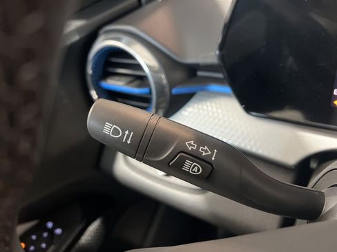 New 2026 Chevrolet Trax LT w/ Sunroof Package image 14