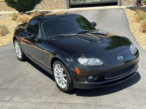 Used 2008 MAZDA MX-5 Miata Grand Touring w/ Premium Pkg RWD image 45