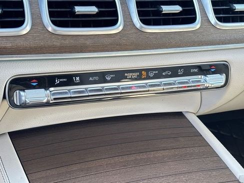 Used 2020 Mercedes-Benz GLE 350 image 32