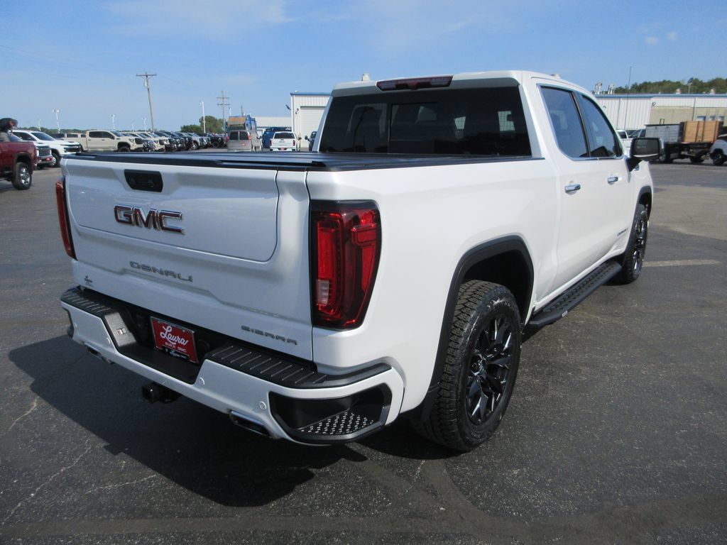 Used 2023 GMC Sierra 1500 Denali AWD/4WD image 5