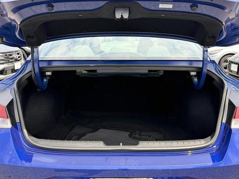 Used 2023 Hyundai Elantra SEL FWD image 7