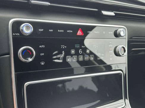 New 2025 Genesis GV80 2.5T image 25