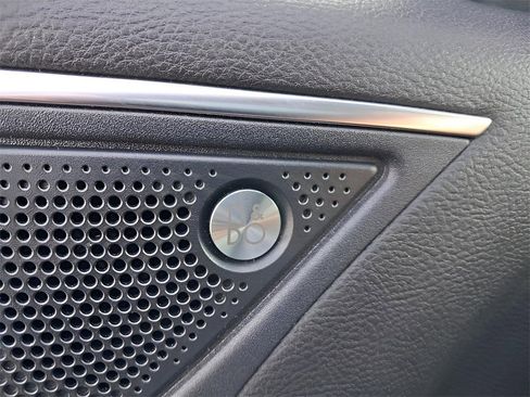 Used 2020 Ford Edge Titanium w/ Equipment Group 301A image 23