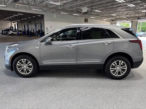 Used 2022 Cadillac XT5 Premium Luxury w/ Technology Package AWD/4WD image 4