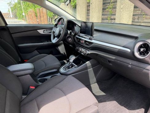 Used 2022 Kia Forte Sedan FWD image 17