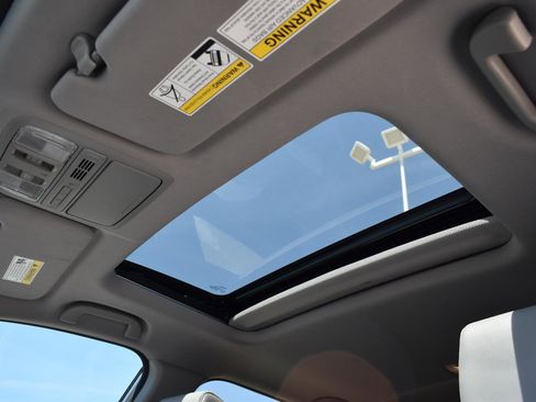 Used 2022 Honda CR-V EX-L image 11