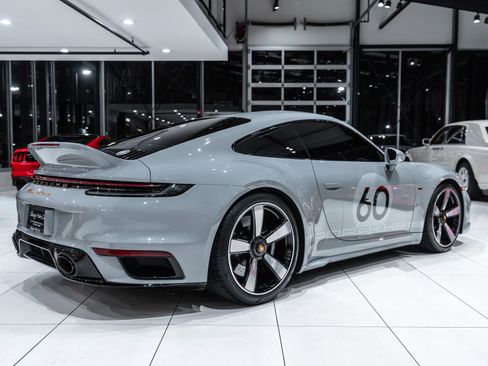 Used 2023 Porsche 911 Sport Classic RWD image 5