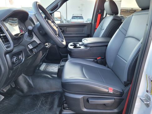 New 2025 RAM 5500 Tradesman AWD/4WD image 10
