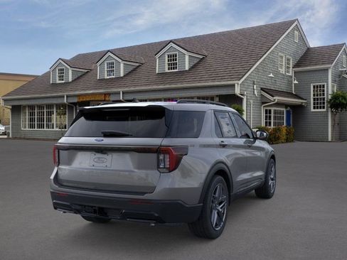 New 2026 Ford Explorer ST-Line w/ ST-Line Street Pack image 8