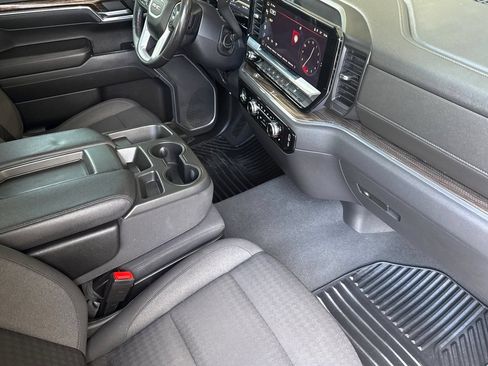 Used 2022 GMC Sierra 1500 Elevation AWD/4WD image 17