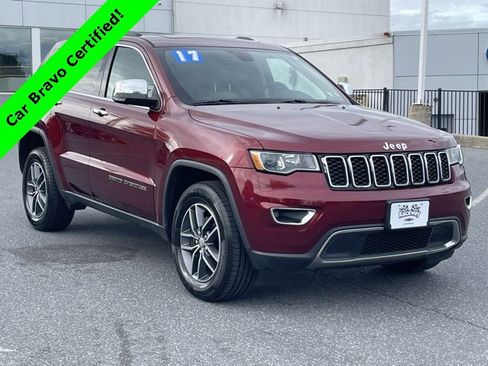 Used 2017 Jeep Grand Cherokee Limited image 1