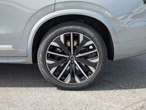 New 2026 Volvo XC90 T8 Ultra w/ Protection Package image 6