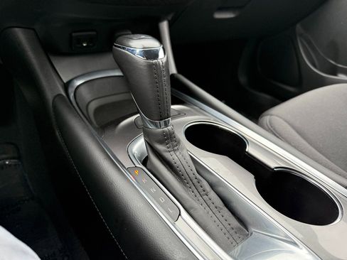 Used 2016 Chevrolet Malibu LT image 26