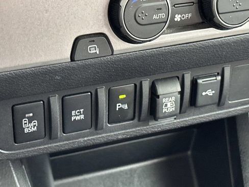 Used 2022 Toyota Tacoma SR5 image 31