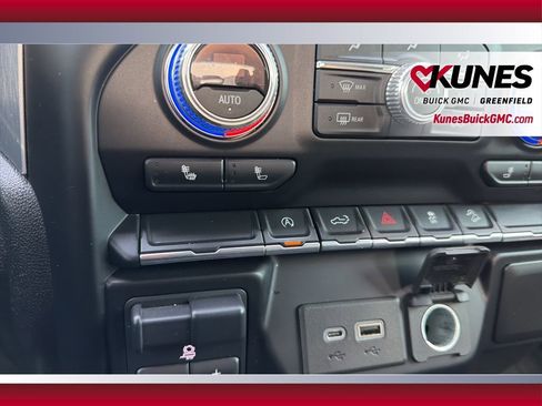 Used 2021 GMC Sierra 1500 Elevation image 29