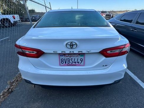 Used 2019 Toyota Camry LE FWD image 6