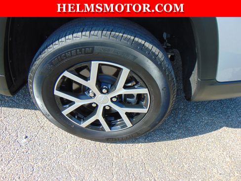 Certified 2024 Jeep Grand Cherokee L Limited RWD image 15