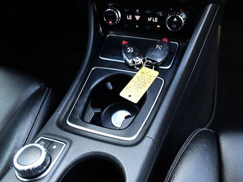 Used 2018 Mercedes-Benz GLA 250 image 20