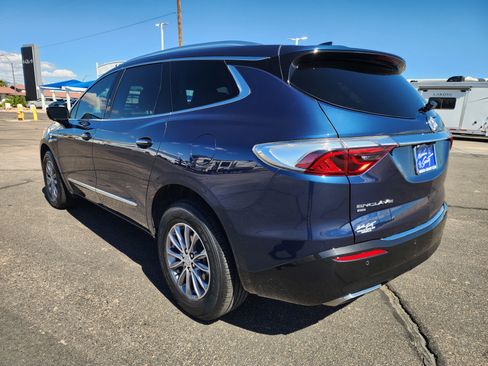 Used 2023 Buick Enclave Premium image 6