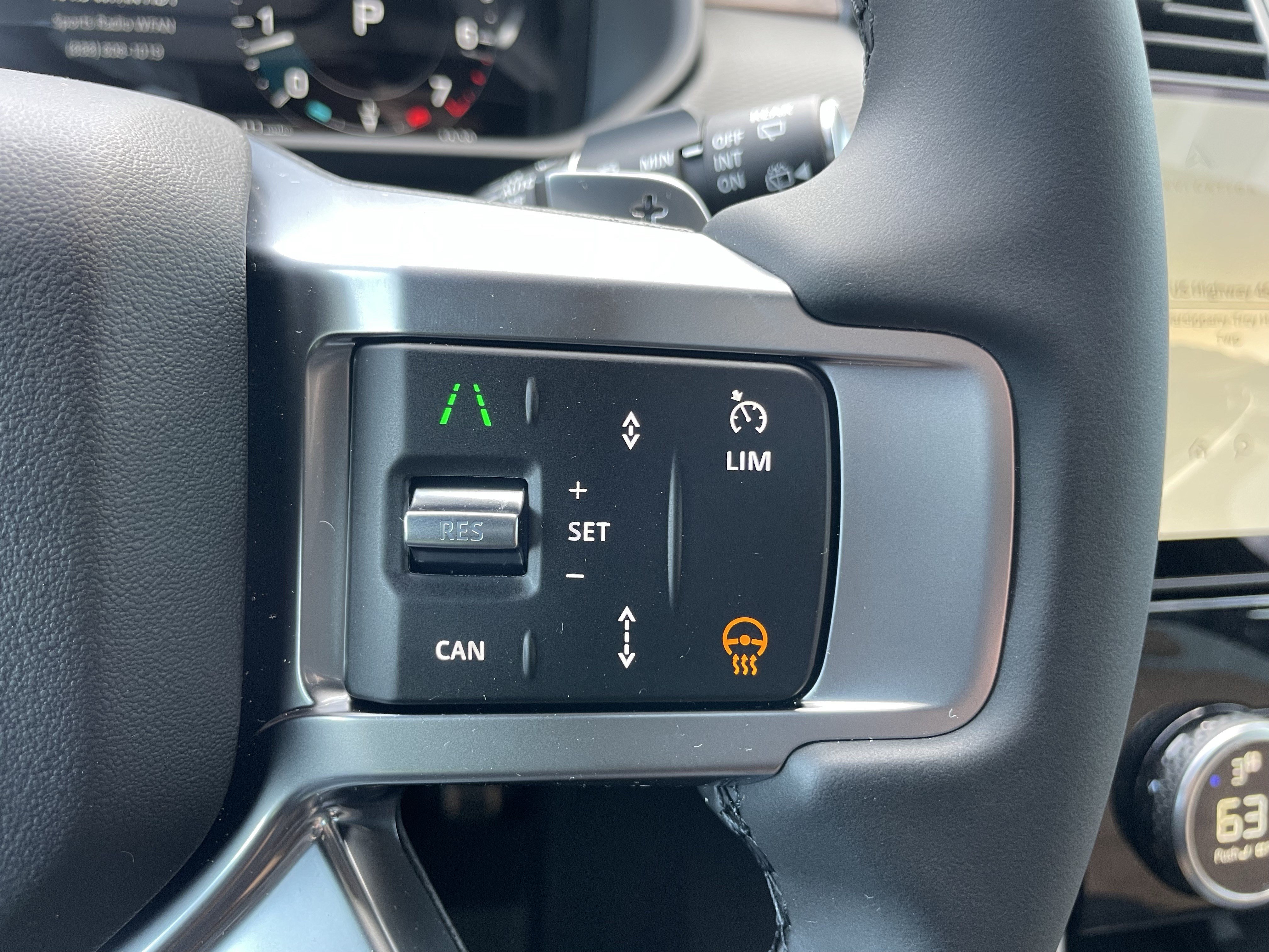 New 2026 Land Rover Discovery Dynamic SE AWD/4WD image 22