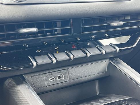 New 2026 GMC Canyon Elevation RWD image 20