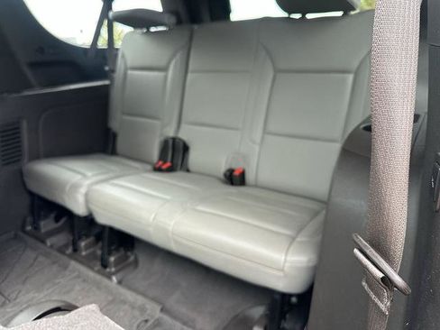 Used 2021 Chevrolet Suburban Z71 w/ Z71 Signature Package AWD/4WD image 50
