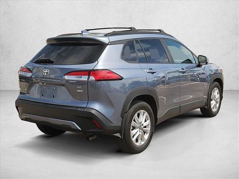 Used 2023 Toyota Corolla Cross LE AWD/4WD image 5