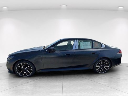 New 2026 BMW M5 AWD/4WD image 7