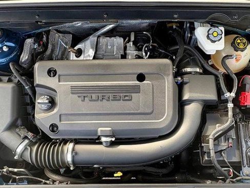 Used 2023 Buick Envision Essence image 9